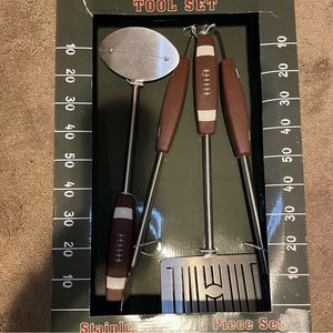Grill set 3 piece stainless steel spatula, tong, grill brush new.